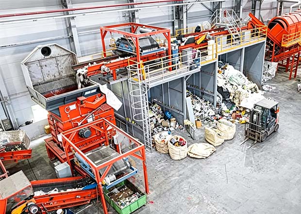 Heavy-Duty Waste Shredder