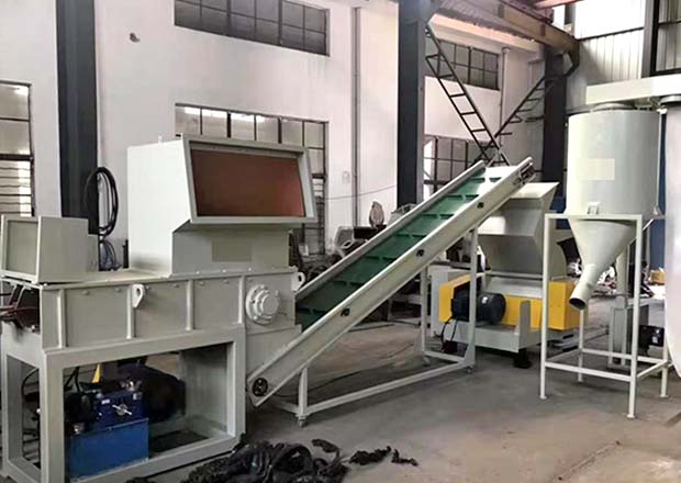 Heavy-Duty Plastic Shredder Machine