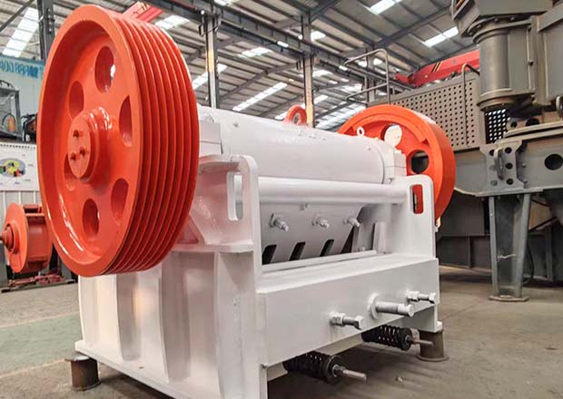 Heavy-Duty Diesel Jaw Crusher